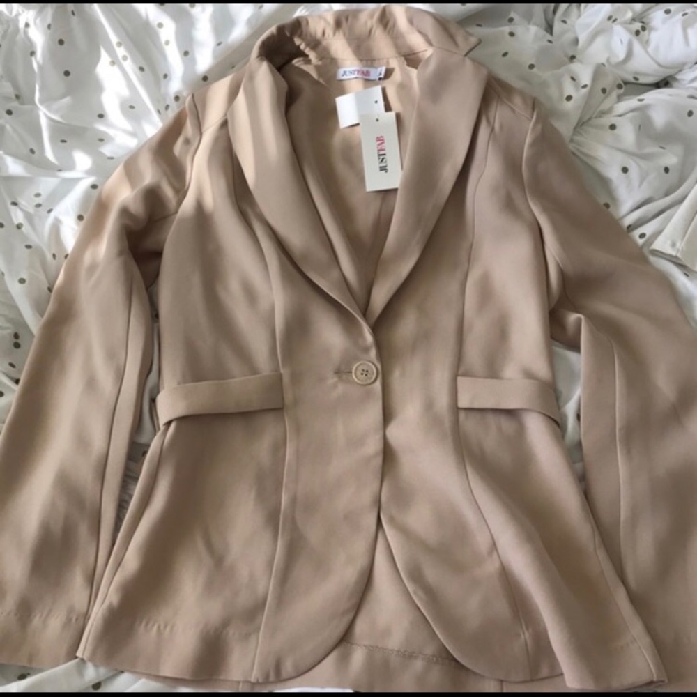 Justfab Side buckle Tan Blazer SZ XS - NWT!